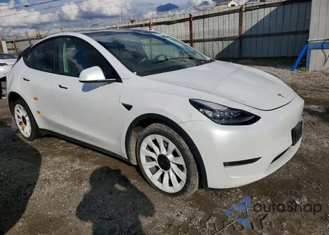 2022 Tesla Model Y z USA, uszkodzony, nr VIN 7SAYGDEE8NF386060